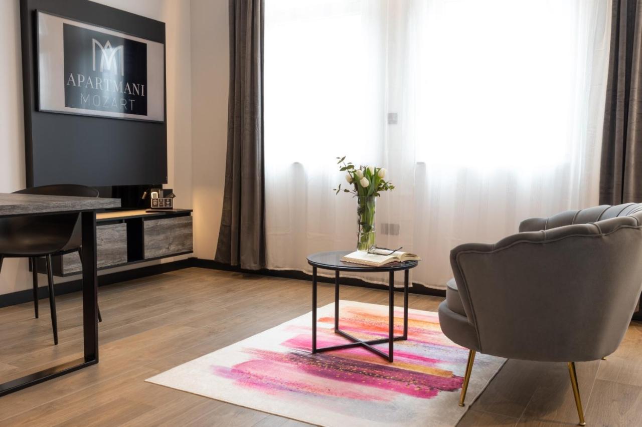 Apartmani Mozart-Centar Вировотиця Екстер'єр фото