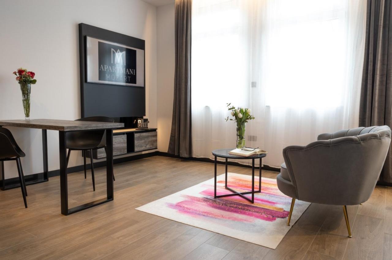 Apartmani Mozart-Centar Вировотиця Екстер'єр фото