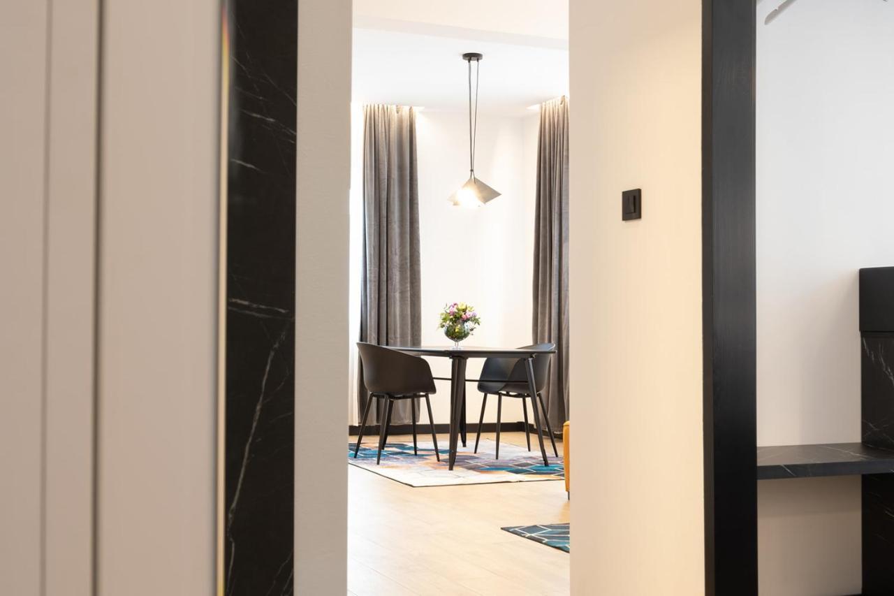 Apartmani Mozart-Centar Вировотиця Екстер'єр фото