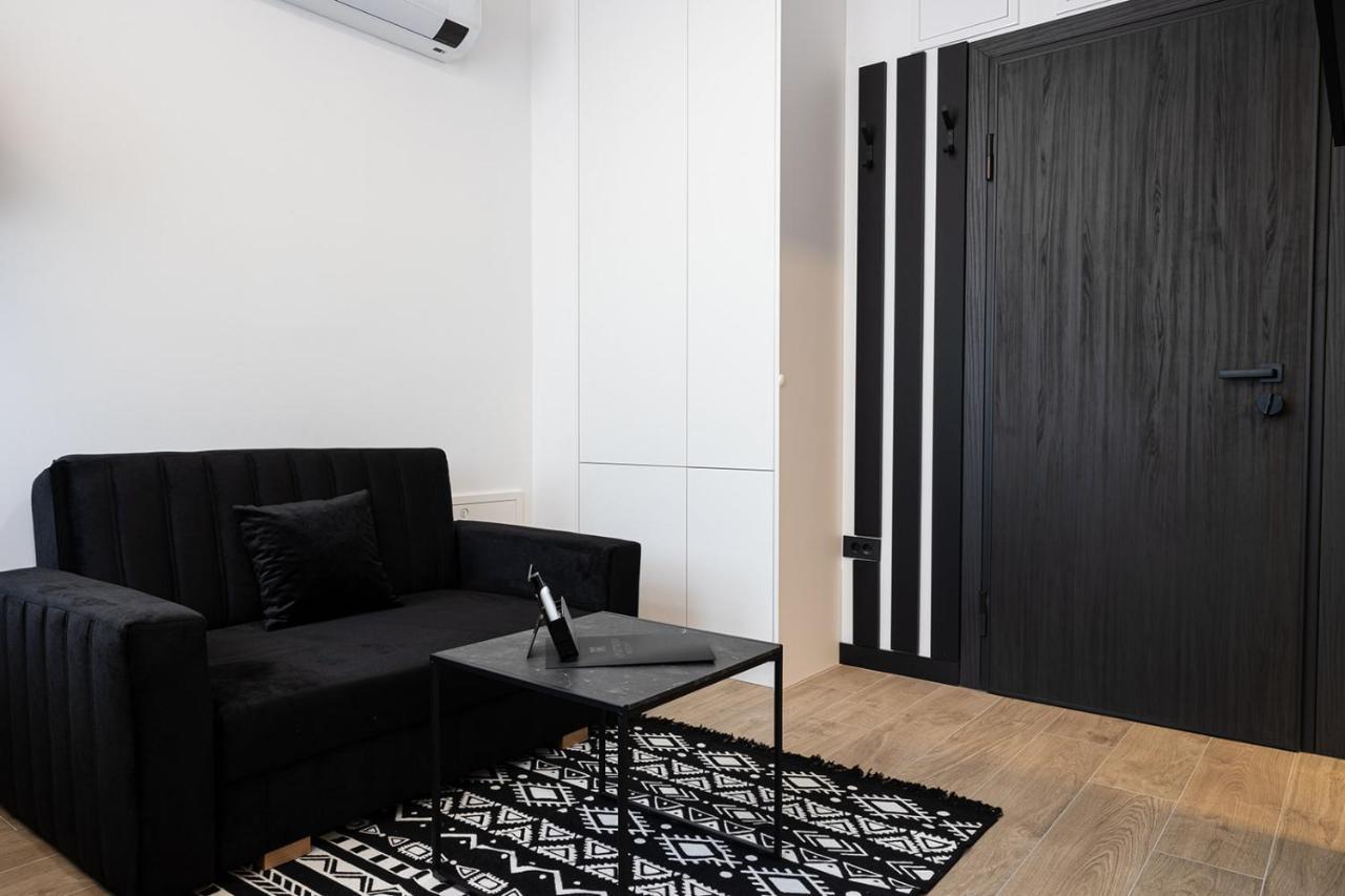 Apartmani Mozart-Centar Вировотиця Екстер'єр фото